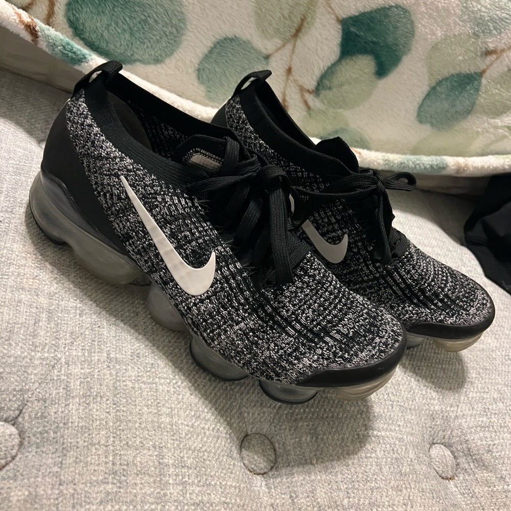 Nike Air VaporMax Flyknit 3 men’s size 8